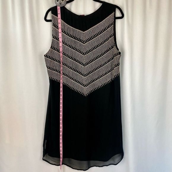 Anthropologie By Chloe Oliver Women's Black Embroidered Shift Dress Size L - Picture 7 of 15